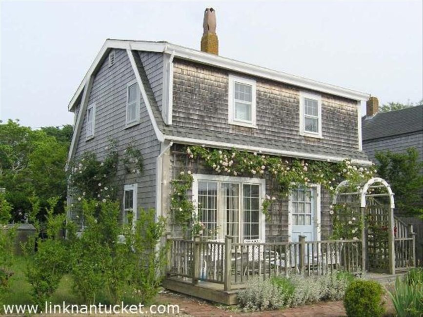 132 B Main Street Nantucket Image