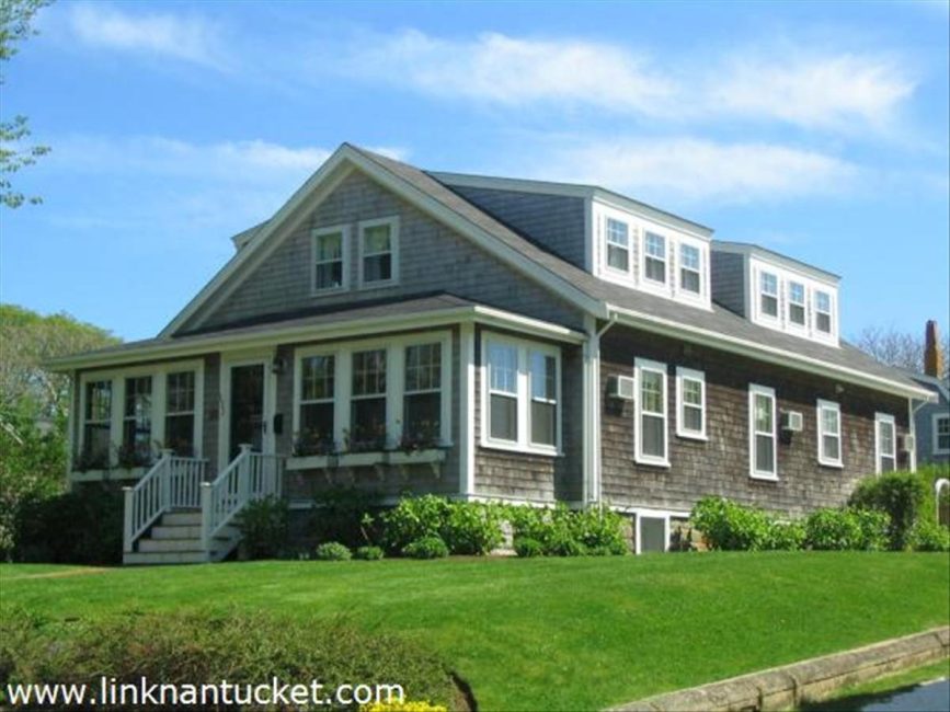 132 Main Street Nantucket Image