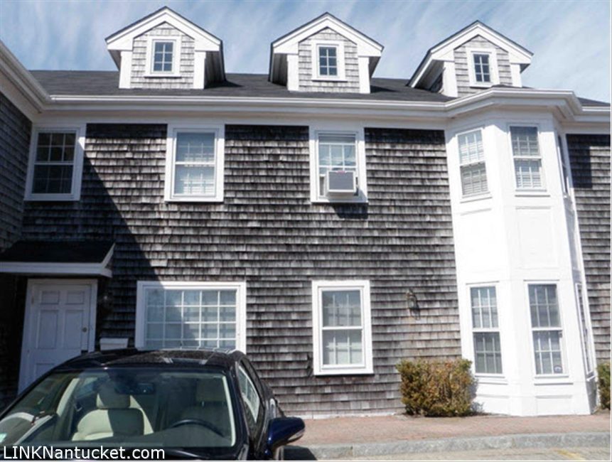 1D Freedom Square Nantucket Image