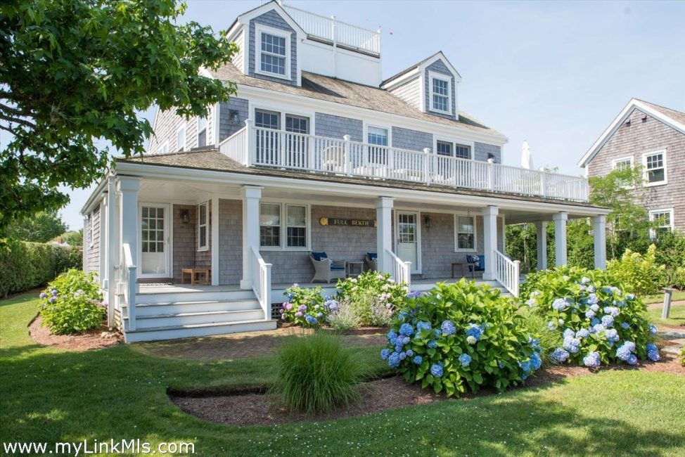 58 & 60 Walsh Street Nantucket Image