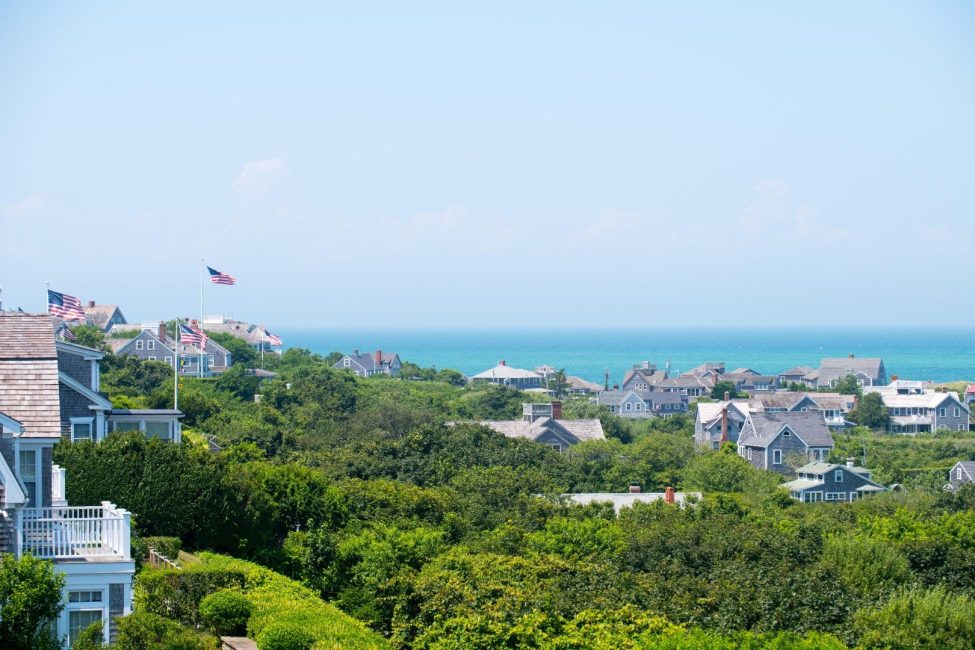 33 Cliff Road Nantucket Image
