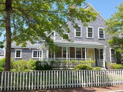 24 Washaman Avenue Nashaquisset