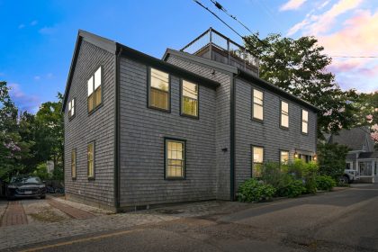 6 Beaver Street Town