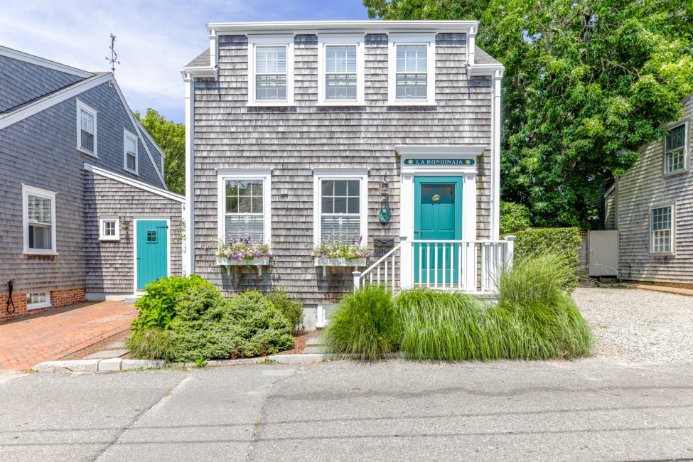 5 1/2 Eagle Lane Nantucket Image