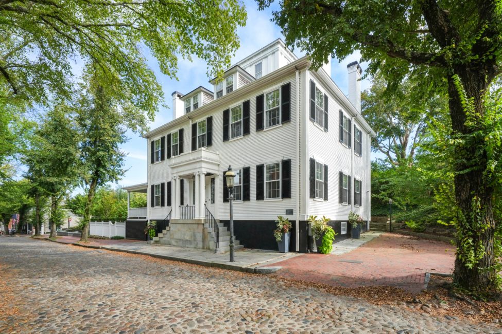 72 Main Street Nantucket Image