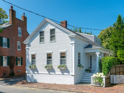 17 Pleasant Streeet Town