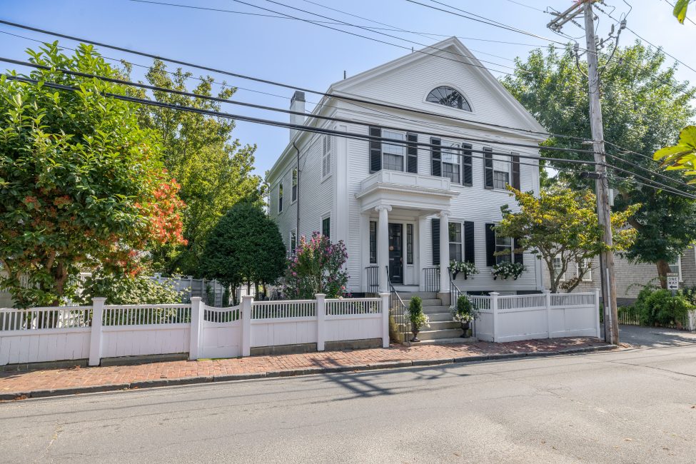 54 Orange Street Nantucket Image