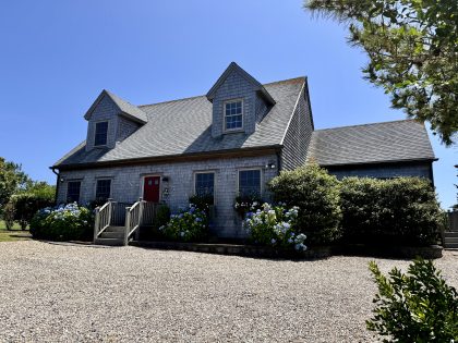 66 Madaket Road West of Town