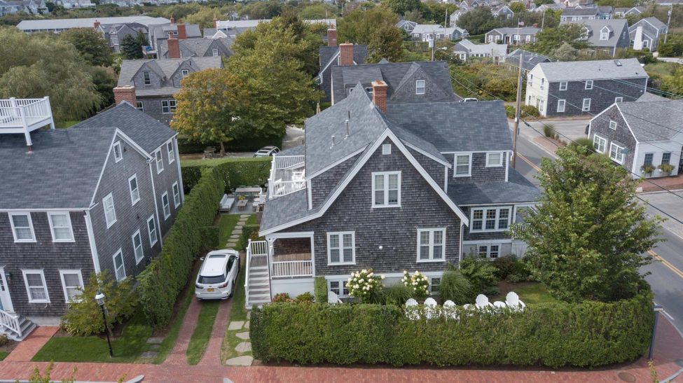 1 Dolphin Court Nantucket Image
