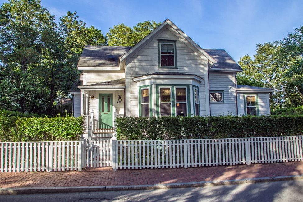 38 Pleasant Street Nantucket Image