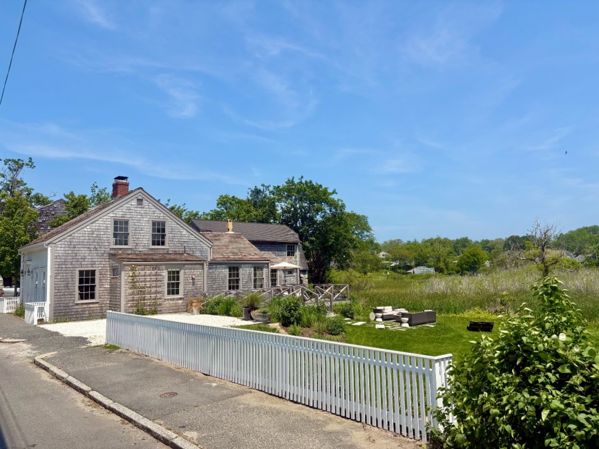 27 North Liberty Street Nantucket Image