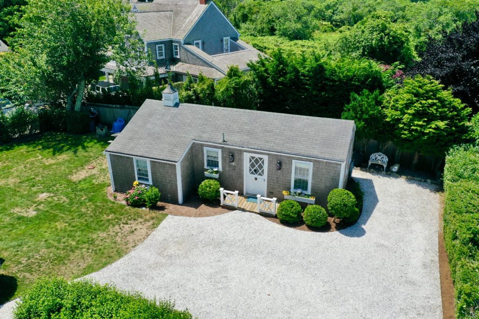 40 Cliff Road Nantucket Image