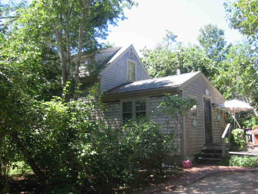 65R Miacomet Avenue Nantucket Image