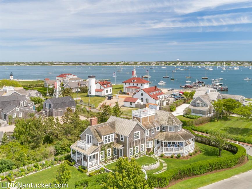13 Easton Street Nantucket Image