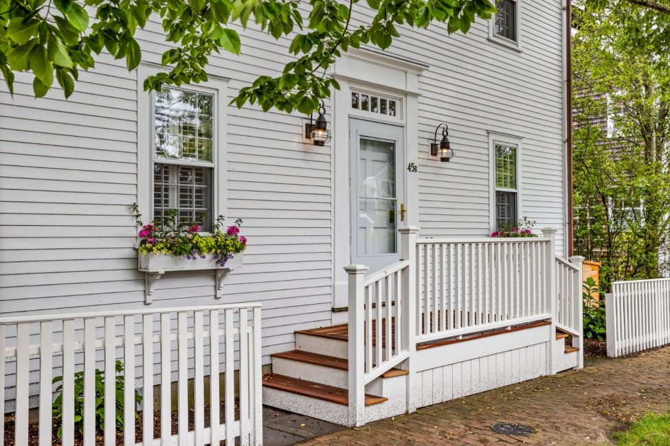45 Pleasant Street Nantucket Image