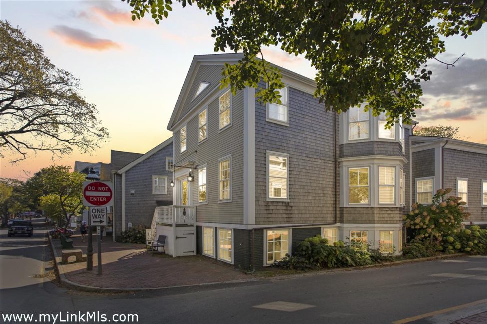 34 Center Street Nantucket Image