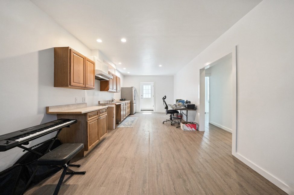  43 Appleton Road Unit 2 Image 28
                                    