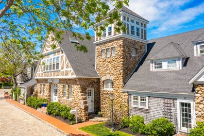 5D Stone Barn Way # D Brant Point