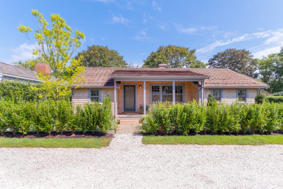 7 Lily Street Nantucket Image