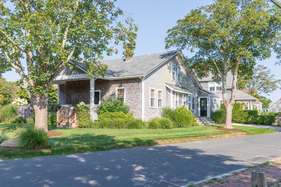 1 Grove Lane Nantucket Image