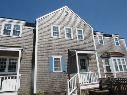 80E Washington Street Town