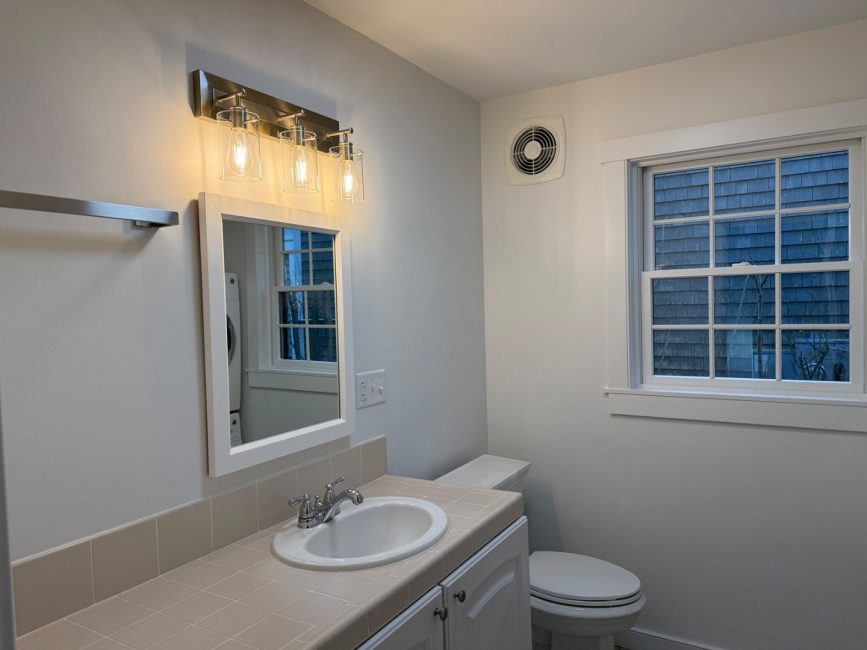  106 Old South Road Unit B Image 13
                                    