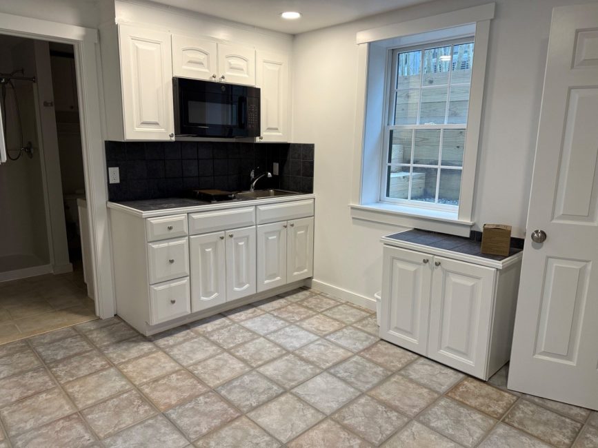  106 Old South Road Unit B Image 22
                                    