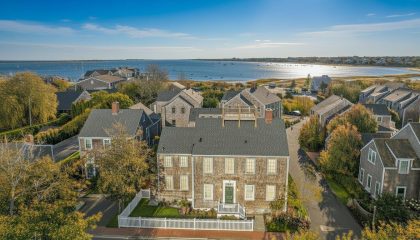 2 Mariner Way Town
