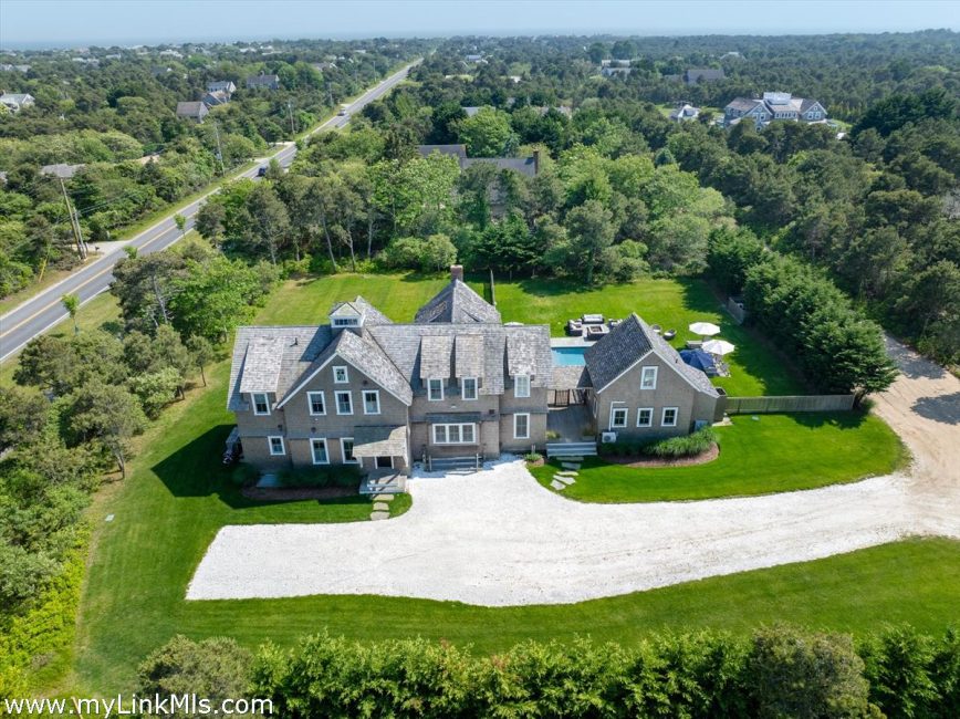 115 Surfside Road Nantucket Image