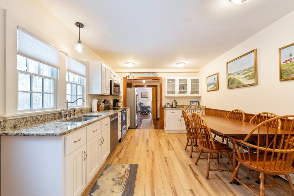  95 Hummock Pond Road Image 4
                                    