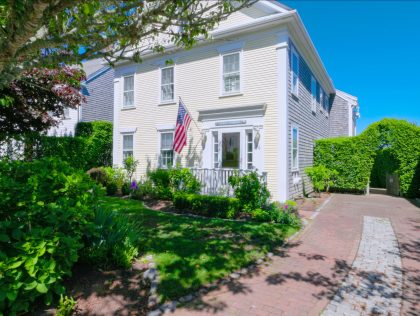 14 Goldfinch Drive Naushop