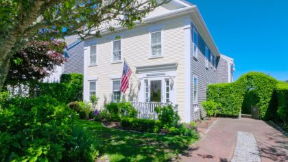 14 Goldfinch Drive Naushop