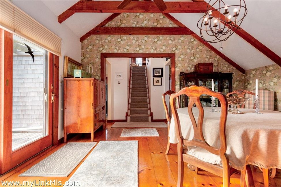  7 Oak Hollow Lane Image 13
                                    