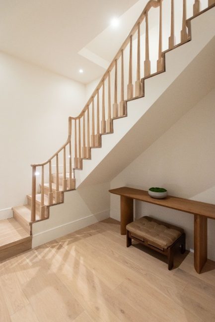  10 Silver Street Image 32
                                    
