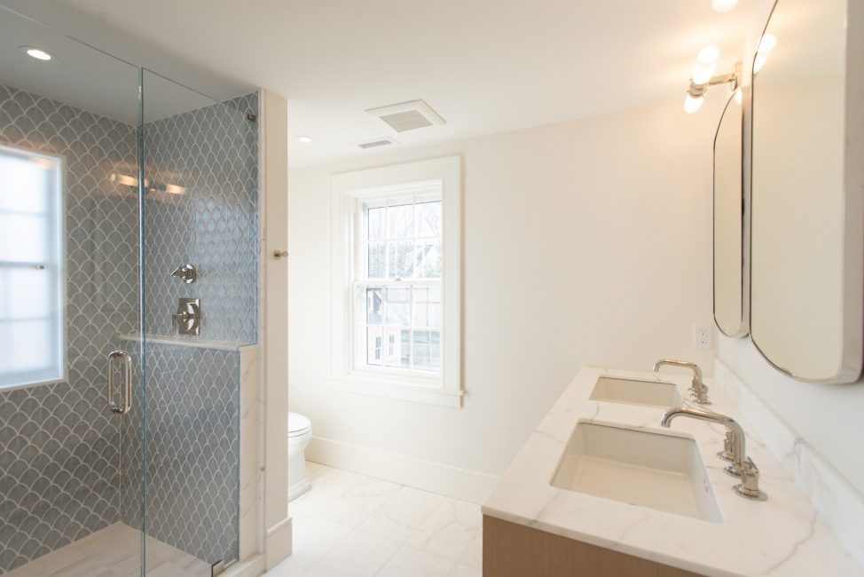  10 Silver Street Image 28
                                    
