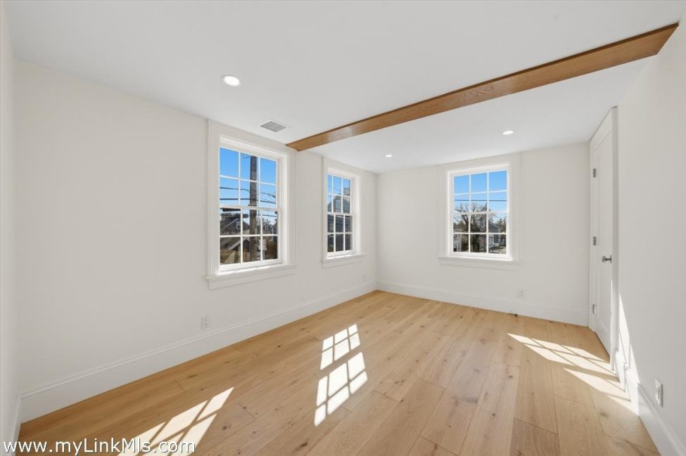  85 Orange Street Image 72
                                    