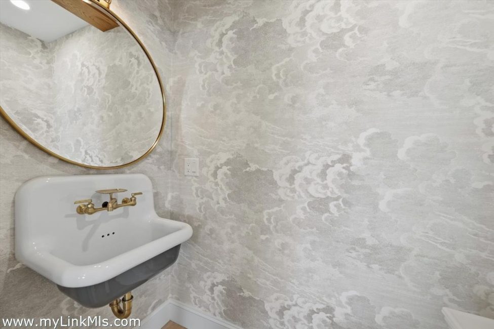  85 Orange Street Image 33
                                    