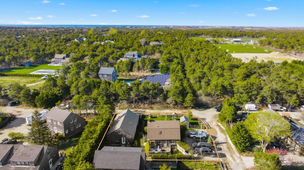  18 Pine Tree Road Image 1
                                    