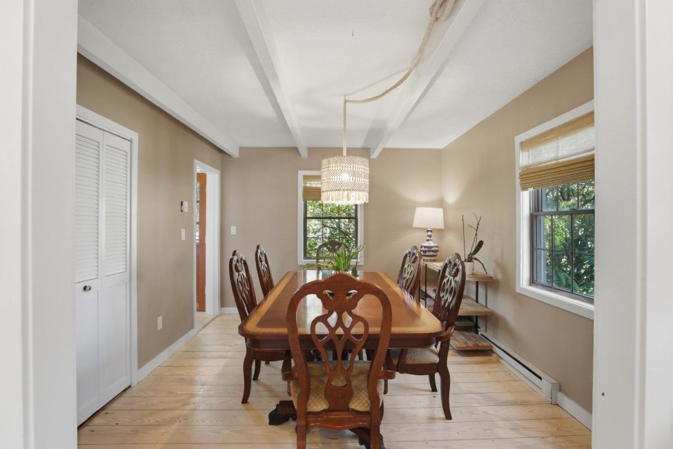  18 Pine Tree Road Image 19
                                    