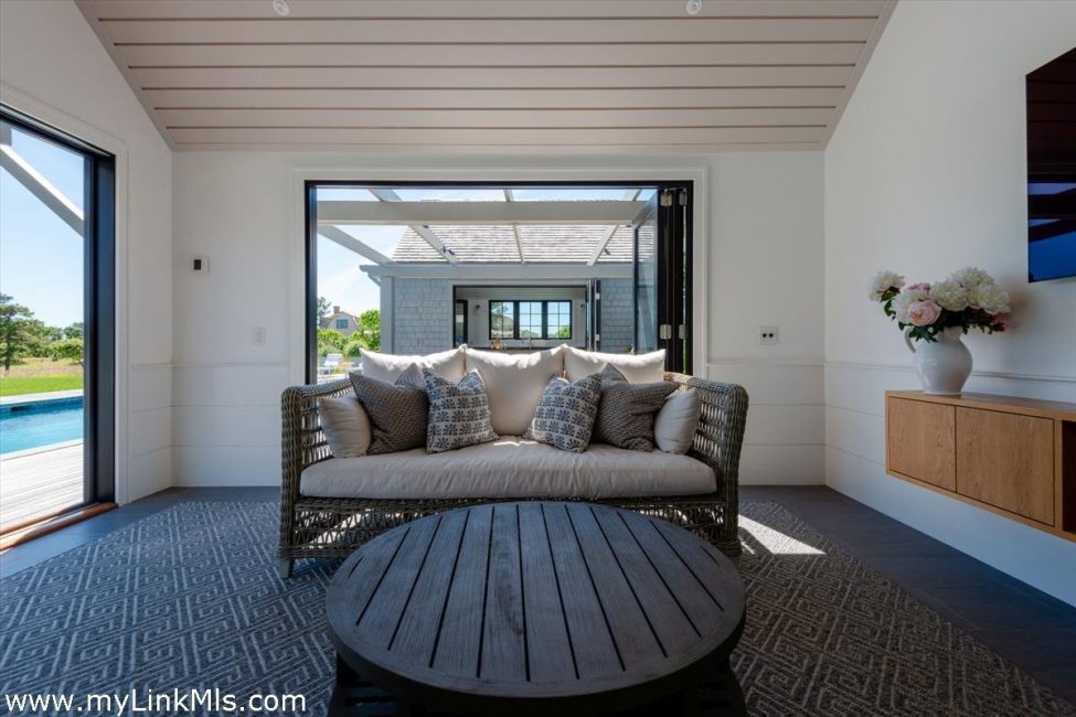  36 Warrens Landing Road Image 12
                                    