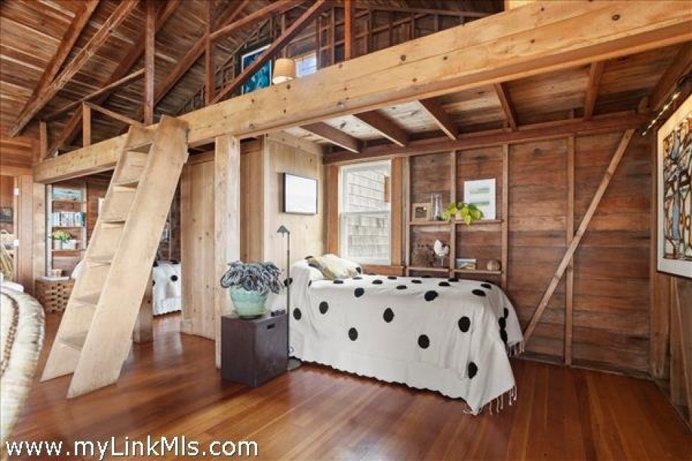  10 Waquoit Road Image 13
                                    