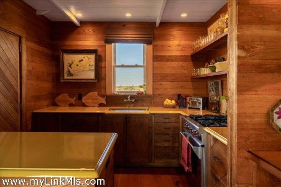  10 Waquoit Road Image 15
                                    