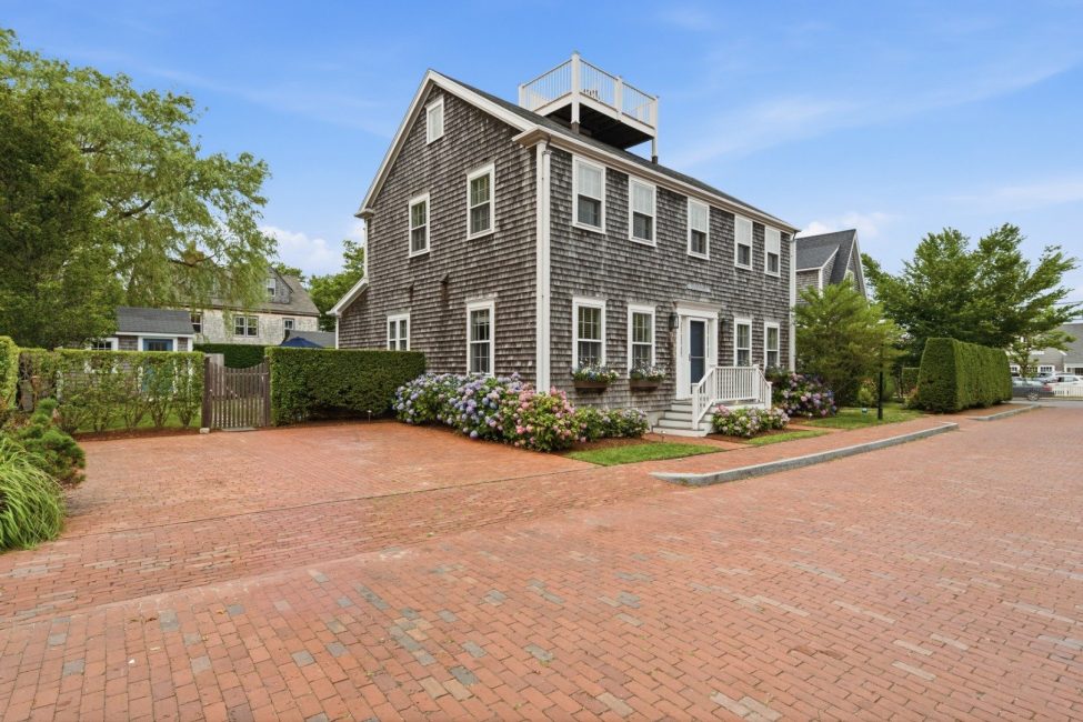  3 Dolphin Court Image 1
                                    