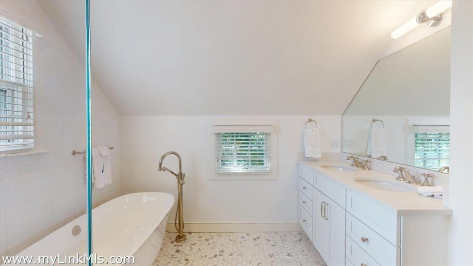  39A Milk Street Image 21
                                    