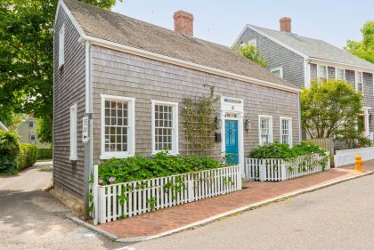 35 Pine Street Town