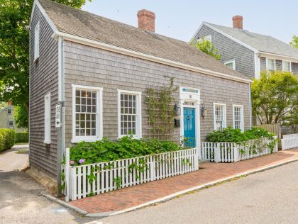 35 Pine Street Town