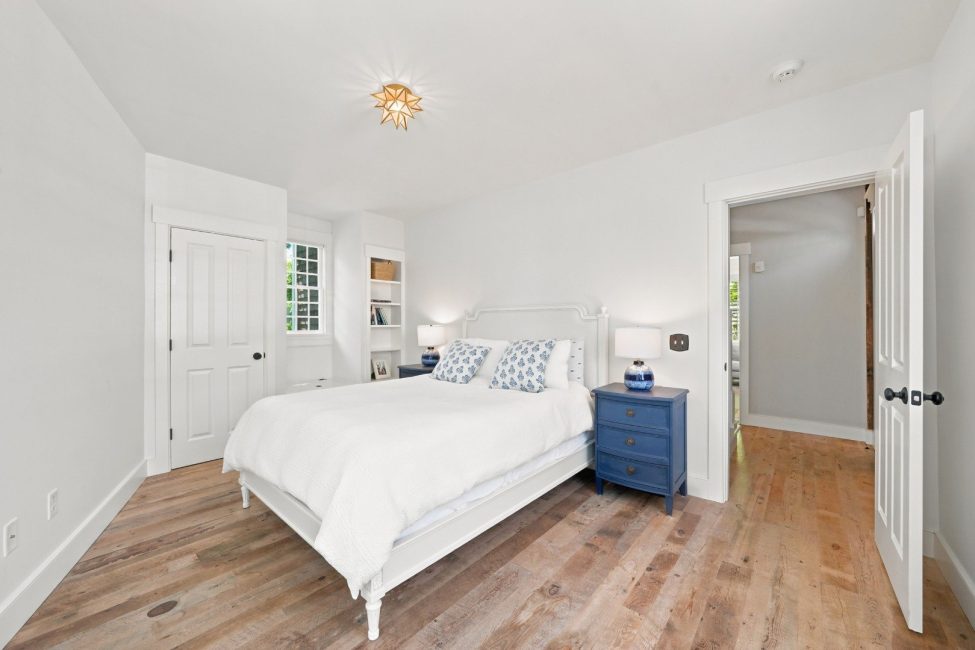  35 Pine Street Image 12
                                    