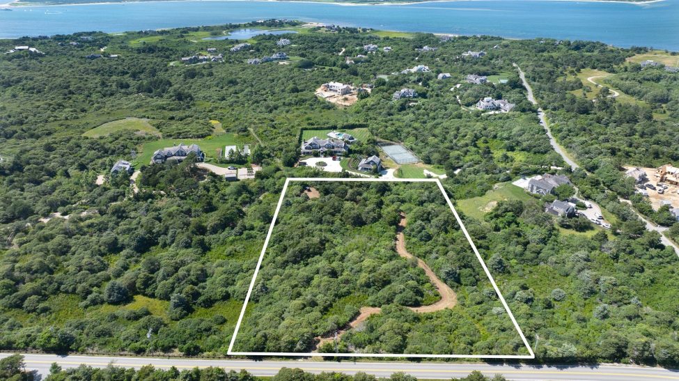  118 Polpis Road Image 1
                                    