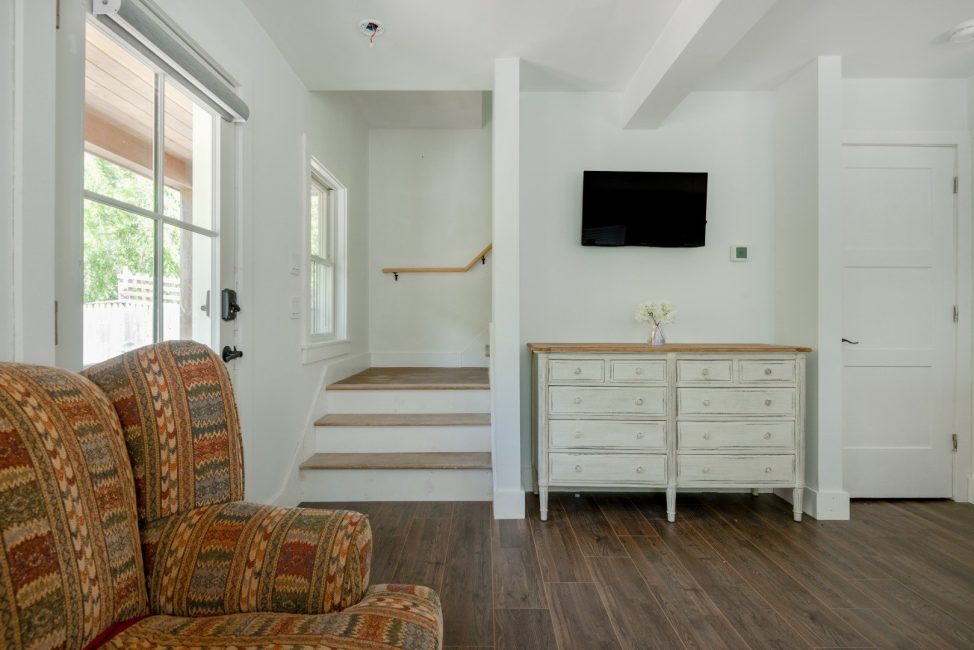  21A Pine Grove # 2 Image 7
                                    