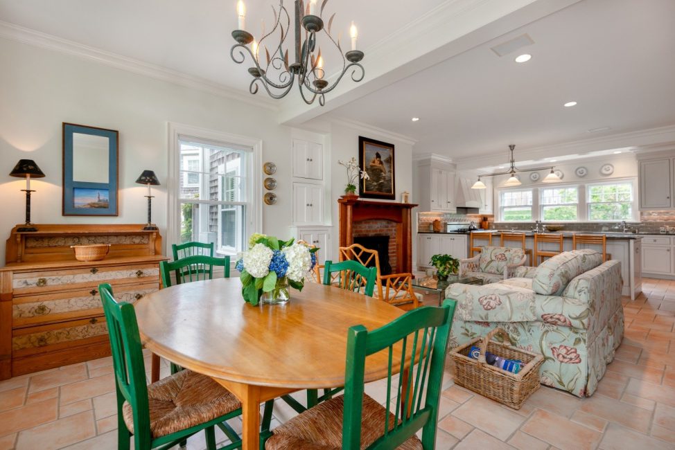  8 Hedge Row Image 13
                                    